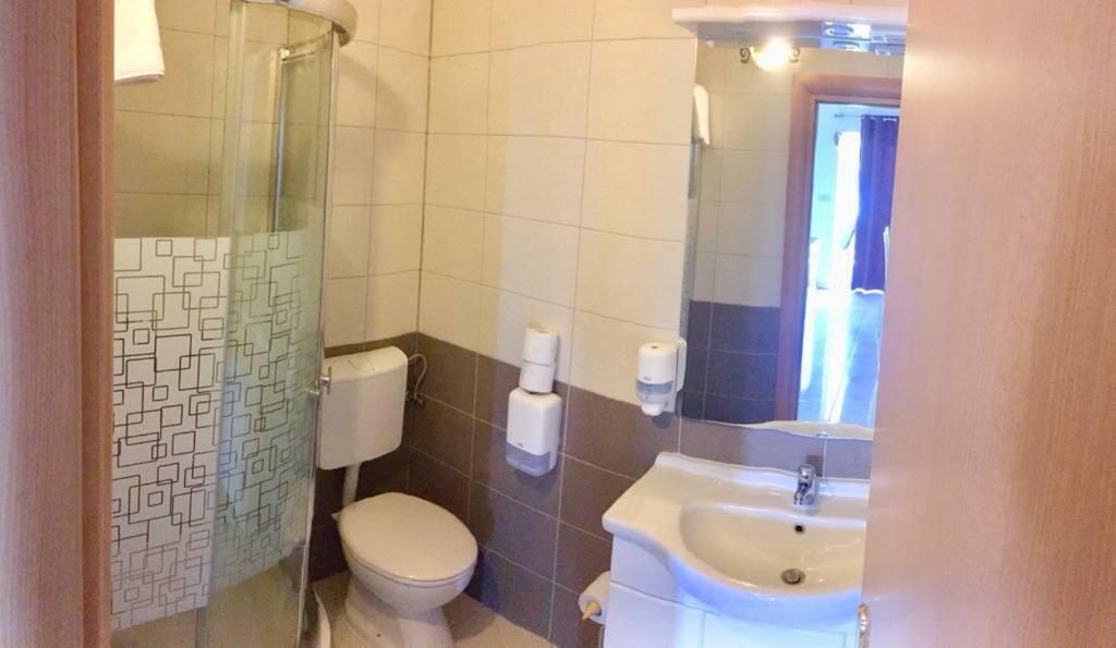 Apartmani Morango Podstrana Exterior foto
